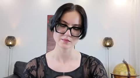 Snapshot of marie_fitch chatting on 04-22-26, 01:41 Marie Fitch online show from 04-22-26, 01:41