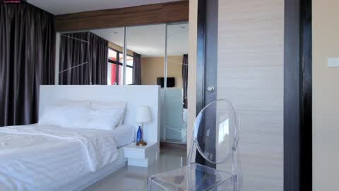 Snapshot of marie_jacob chatting on 12-07-24, 06:54 Marie online show from 12-07-24, 06:54