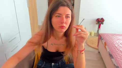 Marie   online show from 06-08-26, 05:41