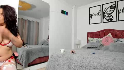 Snapshot of marie_mature chatting on 03-12-25, 12:15 marie online show from 03-12-25, 12:15