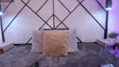 Snapshot of marie_miller_ chatting on 01-22-25, 12:06 M A R I E online show from 01-22-25, 12:06