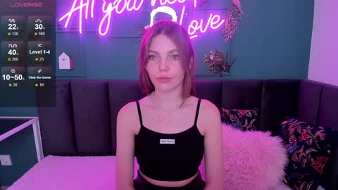 Mary 3 online show from 12-27-24, 01:53