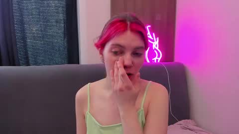 Marie 3 online show from 04-17-26, 03:20