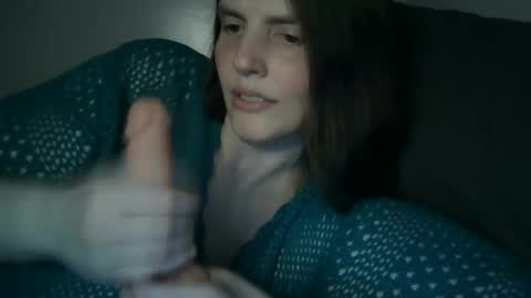 Snapshot of mariejojo chatting on 09-23-25, 02:25 Mariejojo online show from 09-23-25, 02:25