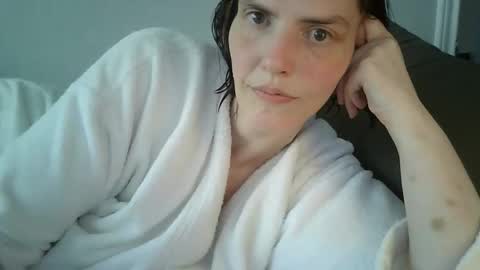 Snapshot of mariejojo chatting on 11-14-25, 07:12 Mariejojo online show from 11-14-25, 07:12