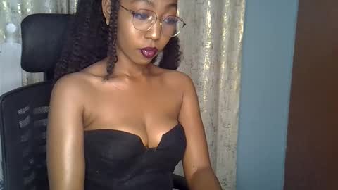 Snapshot of mariejuana_bliss chatting on 09-09-25, 06:29 mariejuana online show from 09-09-25, 06:29