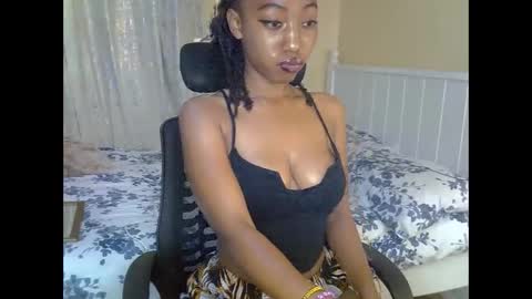 Snapshot of mariejuana_bliss chatting on 10-07-25, 09:28 mariejuana online show from 10-07-25, 09:28