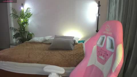 Mariel online show from 11-03-25, 12:57