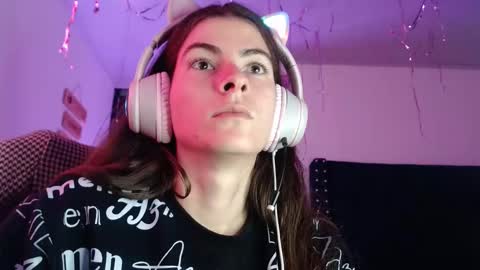 Mariie online show from 01-04-25, 04:32