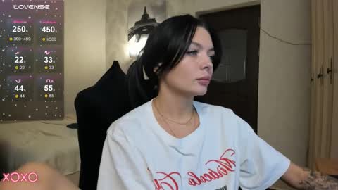 Snapshot of mariella__adams chatting on 02-13-25, 04:07 Maria online show from 02-13-25, 04:07