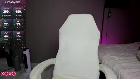 Snapshot of mariella__adams chatting on 10-09-25, 01:31 Maria online show from 10-09-25, 01:31