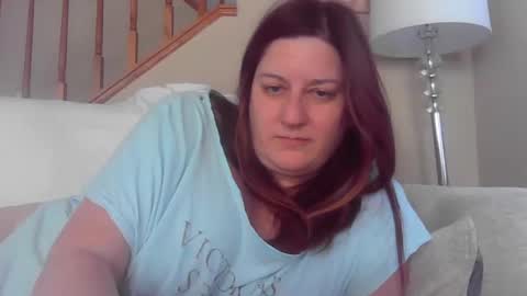 Marie online show from 10-28-25, 01:58