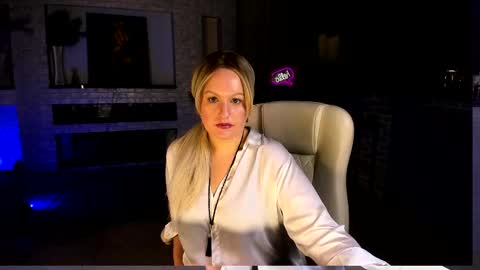 mariemlui online show from 09-26-25, 10:52