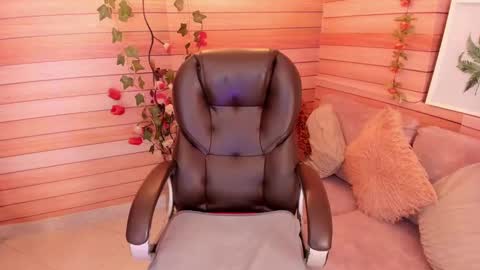 Marien online show from 01-25-25, 03:40