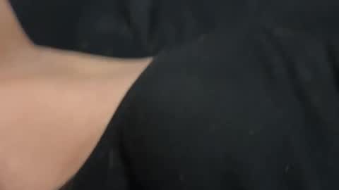 Snapshot of mariets420 chatting on 10-27-25, 04:11 mariets420 online show from 10-27-25, 04:11