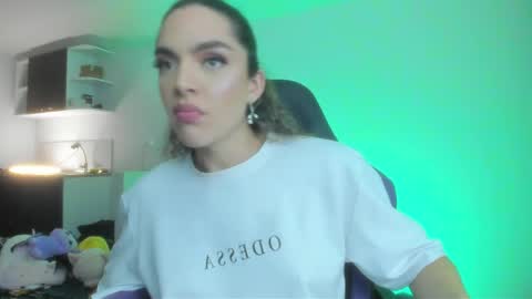 mariiahneedles online show from 06-08-26, 01:28