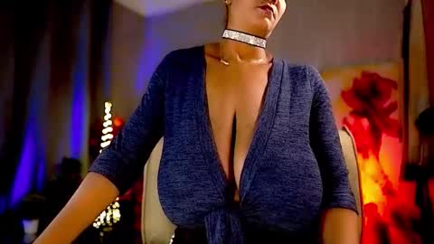 Nikita - Scroll down and read my bio please. New Pictures in Bio online show from 12-19-25, 07:15