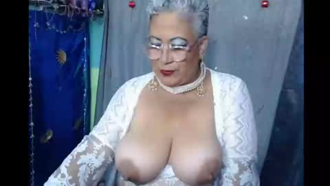 Snapshot of marilincarolina chatting on 01-12-25, 09:29 Marilin carolina online show from 01-12-25, 09:29