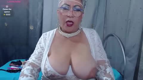 Snapshot of marilincarolina chatting on 09-13-25, 03:28 Marilin carolina online show from 09-13-25, 03:28