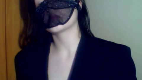 Dita online show from 12-30-24, 03:13