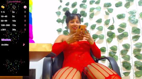 Snapshot of marilyn_rosse08 chatting on 12-02-24, 01:03 Welcome To My Room online show from 12-02-24, 01:03