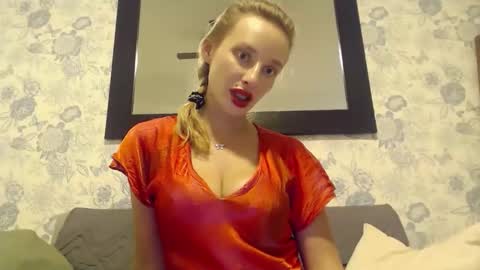 Snapshot of marilyndevilish chatting on 10-30-25, 04:30 MarilynDevilish online show from 10-30-25, 04:30
