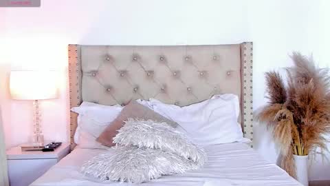 marilynrossy online show from 10-08-25, 04:10