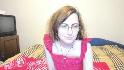 Snapshot of marilynspecial chatting on 02-04-25, 10:02 Marilyn online show from 02-04-25, 10:02