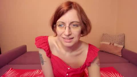 Snapshot of marilynspecial chatting on 03-09-26, 06:34 Marilyn online show from 03-09-26, 06:34