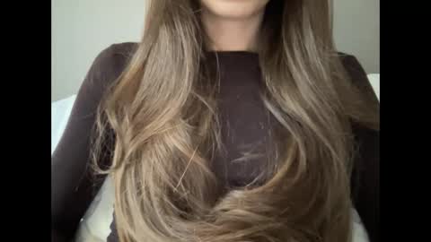Snapshot of marinalovenow chatting on 03-01-25, 02:23 Marina online show from 03-01-25, 02:23