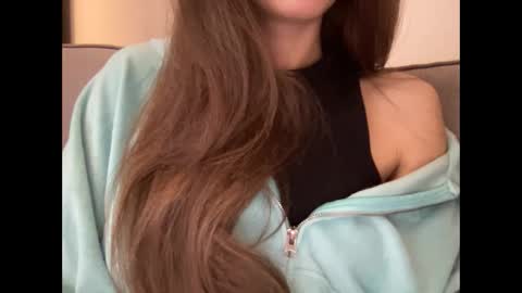 Snapshot of marinalovenow chatting on 03-03-25, 06:15 Marina online show from 03-03-25, 06:15