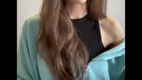 Snapshot of marinalovenow chatting on 03-03-25, 09:44 Marina online show from 03-03-25, 09:44