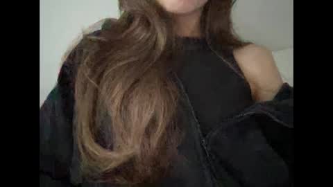 Snapshot of marinalovenow chatting on 09-15-25, 05:29 Marina online show from 09-15-25, 05:29
