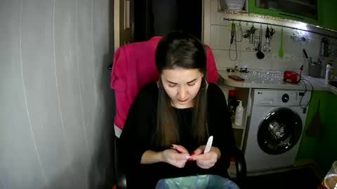 Snapshot of marinettaqhot chatting on 01-25-25, 06:46 MarinettaQhot online show from 01-25-25, 06:46