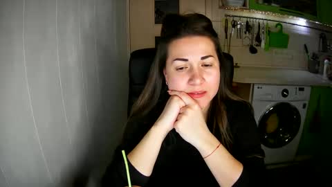 Snapshot of marinettaqhot chatting on 02-03-25, 04:04 MarinettaQhot online show from 02-03-25, 04:04