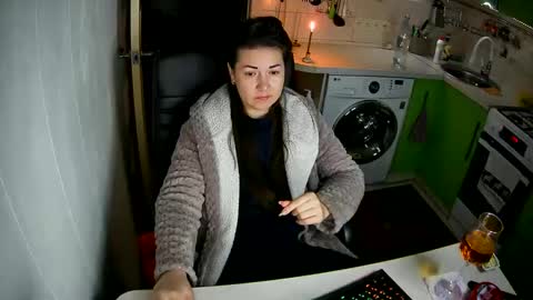 Snapshot of marinettaqhot chatting on 02-17-25, 03:42 MarinettaQhot online show from 02-17-25, 03:42