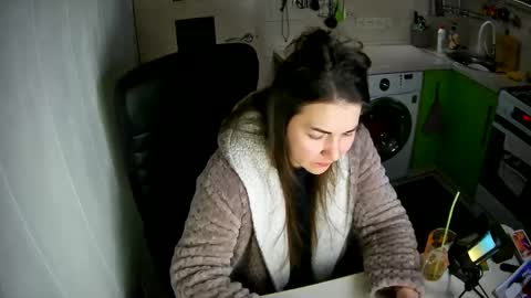 Snapshot of marinettaqhot chatting on 02-23-25, 09:05 MarinettaQhot online show from 02-23-25, 09:05