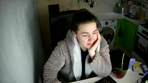 Snapshot of marinettaqhot chatting on 02-24-25, 11:09 MarinettaQhot online show from 02-24-25, 11:09