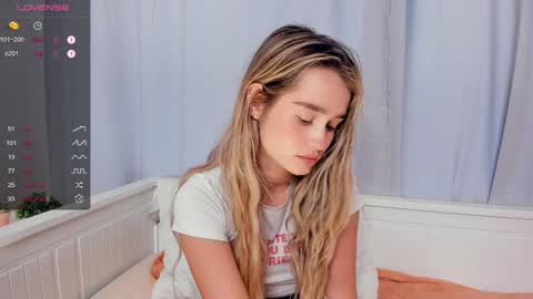Alivia. online show from 12-04-24, 12:36