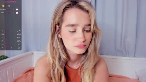 Alivia. online show from 12-11-24, 12:23