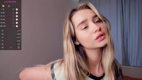Alivia. online show from 12-14-24, 09:07