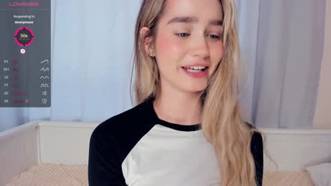 Alivia. online show from 12-18-24, 09:14
