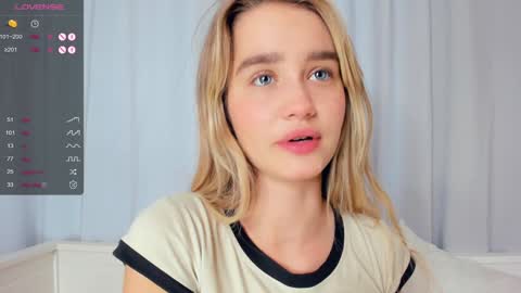 Alivia. online show from 12-22-24, 11:33