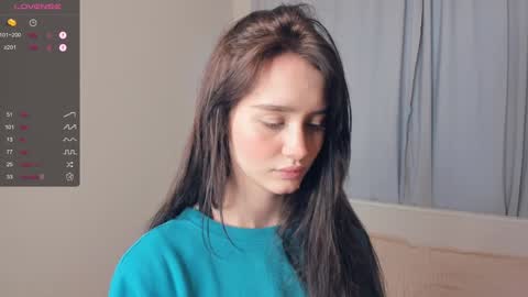 Alivia. online show from 01-15-25, 06:33