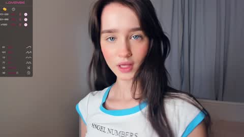 Alivia. online show from 01-22-25, 06:10