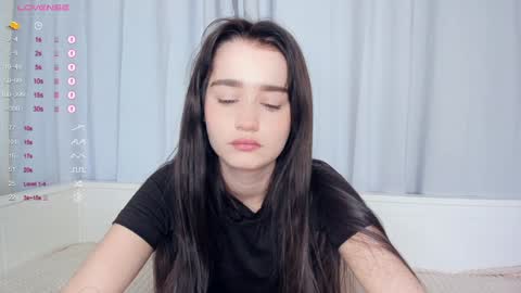 Alivia. online show from 02-08-25, 06:43