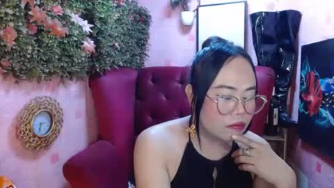 LEAH online show from 10-08-25, 10:29