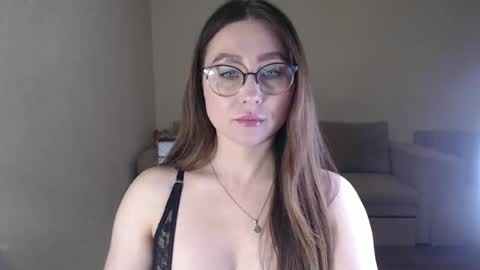 Snapshot of marishaarimova chatting on 11-21-25, 12:10 Marisha Arimova online show from 11-21-25, 12:10