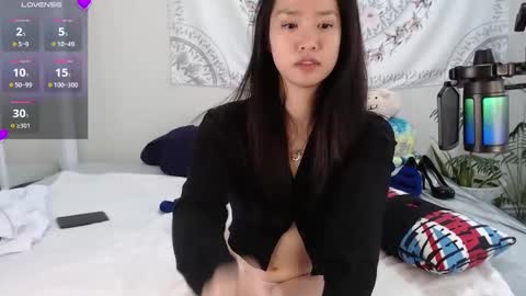 Snapshot of marissapeach chatting on 12-17-24, 06:31 MarissaPeach online show from 12-17-24, 06:31