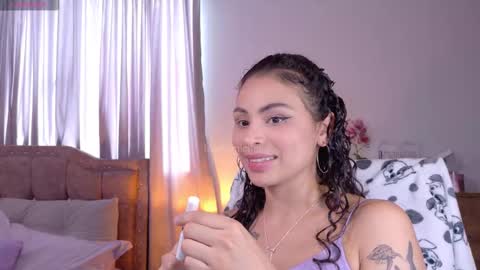 Snapshot of marivimichel03 chatting on 09-16-25, 07:04 online show from 09-16-25, 07:04